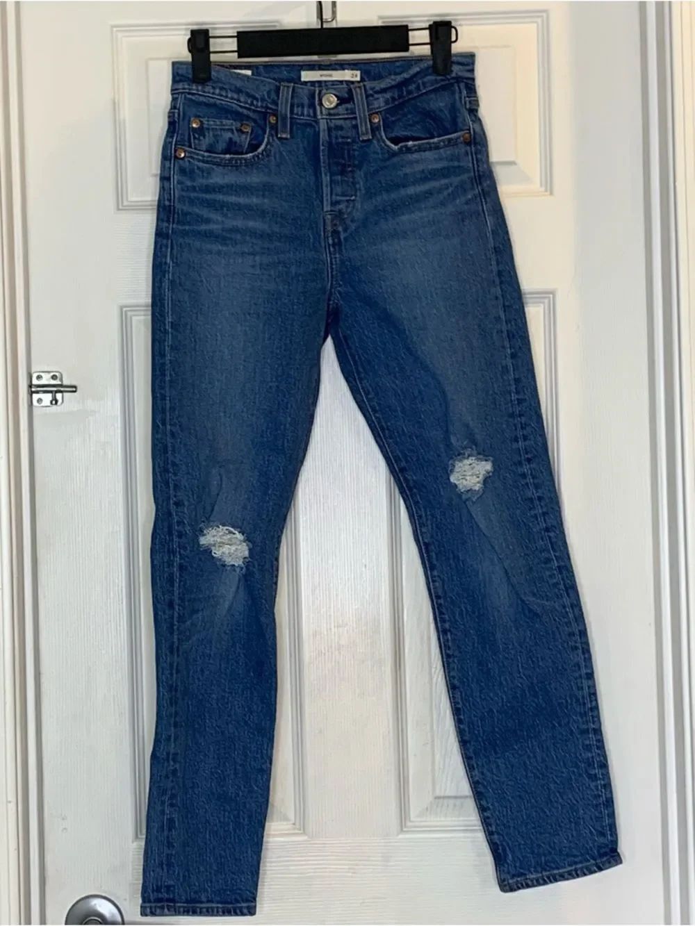 Levi’s Wedgie Jeans Distressed Size 24